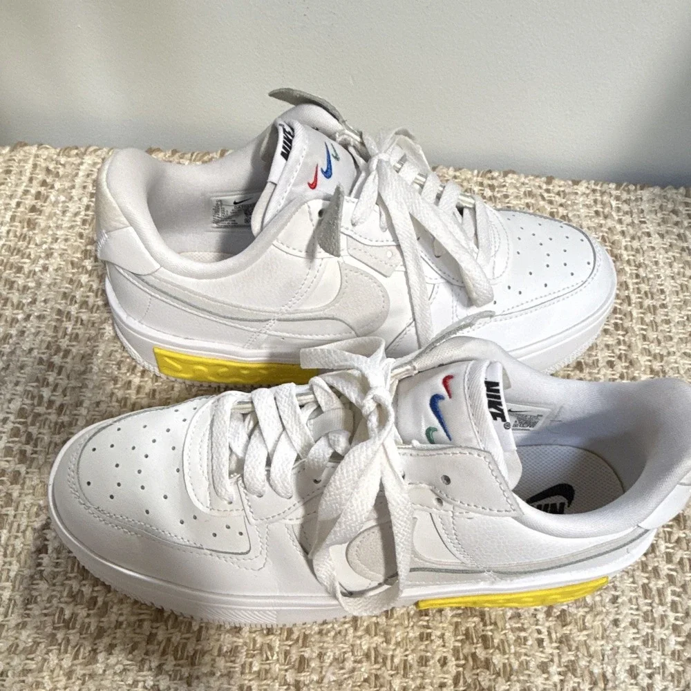 Nike Air Force 1 Fontanka Women's Low Top Leather Lace-Up Sneakers US 9.5